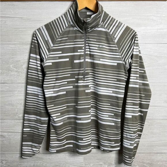 Nike Tops - Nike 1/4 Zip Up